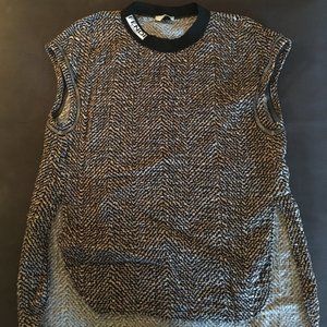 FENDI woman sleeveless top, wrinkled cotton